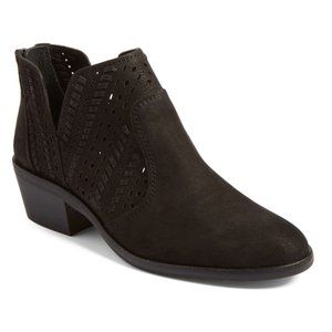 Vince Camuto Black Prasata booties